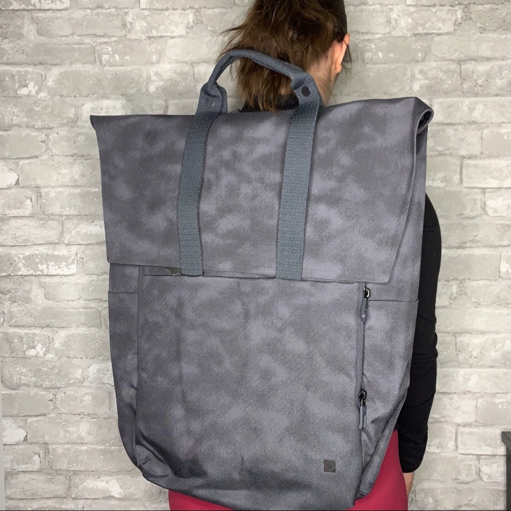 Lululemon Early Embark Backpack NWT Grey - Picture 3 of 16